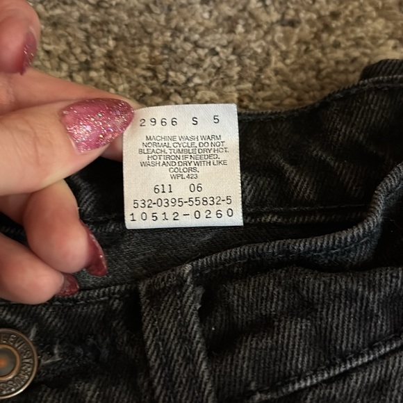 Vintage Ladies Black Levi’s 512’s Jeans - Picture 4 of 6